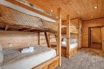 Feather & Fawn Lodge: Lower Level Bunk Room